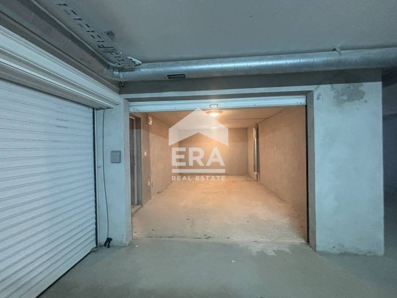 Продава ГАРАЖ, ПАРКОМЯСТО, гр. Варна, Бриз, снимка 2 - Гаражи и паркоместа - 54362796