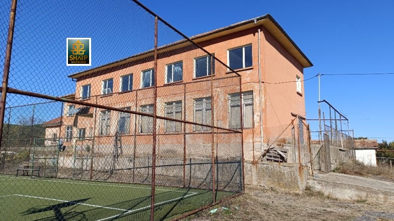 Продава ПРОМ. ПОМЕЩЕНИЕ в област Кърджали, с. Кирково - 690 кв.м / 250 000 € » 488 957.50 лв., ШАРП МГ