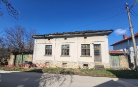 Casa Dâlboc dol, regiunea Lovech 1