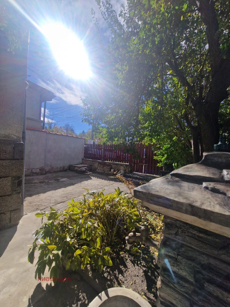 Продава ЕТАЖ ОТ КЪЩА, гр. Самоков, област София област, снимка 11 - Етаж от къща - 52373382