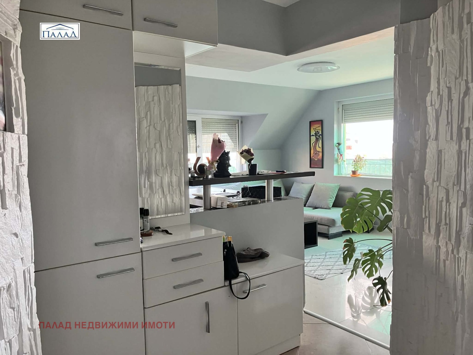 Продава 3-СТАЕН, гр. Варна, Бриз, снимка 2 - Апартаменти - 54143661