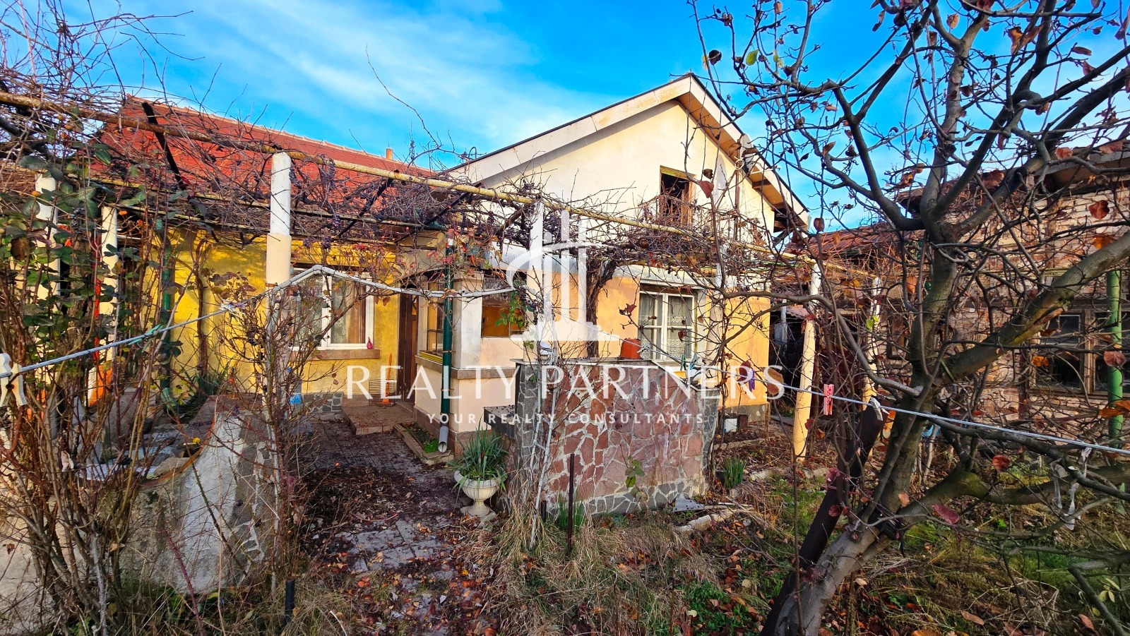 Продава КЪЩА, гр. Перник, Рудничар, снимка 2 - Къщи - 55415036