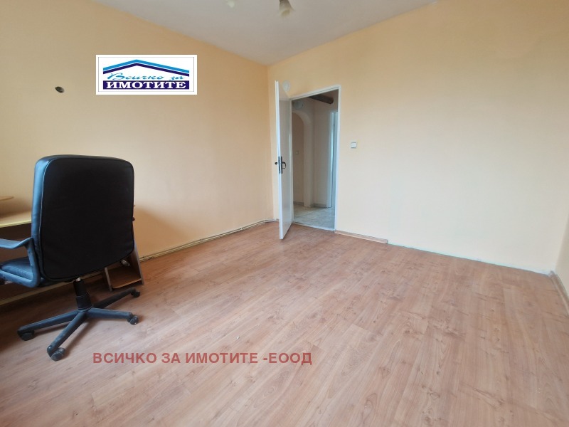 De vânzare  2 dormitoare Ruse , Ciarodeica - Iug , 82 mp | 76907319 - imagine [6]