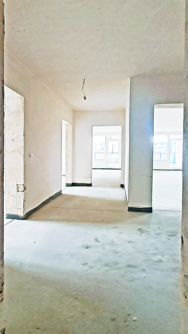 Na sprzedaż  3 sypialnie Sofia , Malinowa dolina , 182 mkw | 71253245 - obraz [12]