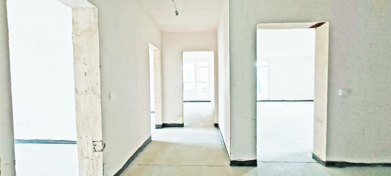 Na sprzedaż  3 sypialnie Sofia , Malinowa dolina , 182 mkw | 71253245 - obraz [8]