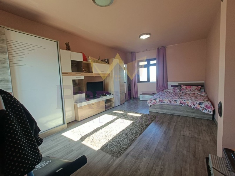 À venda  Casa Burgas , Meden rudnik - zona V , 206 m² | 88071322 - imagem [9]