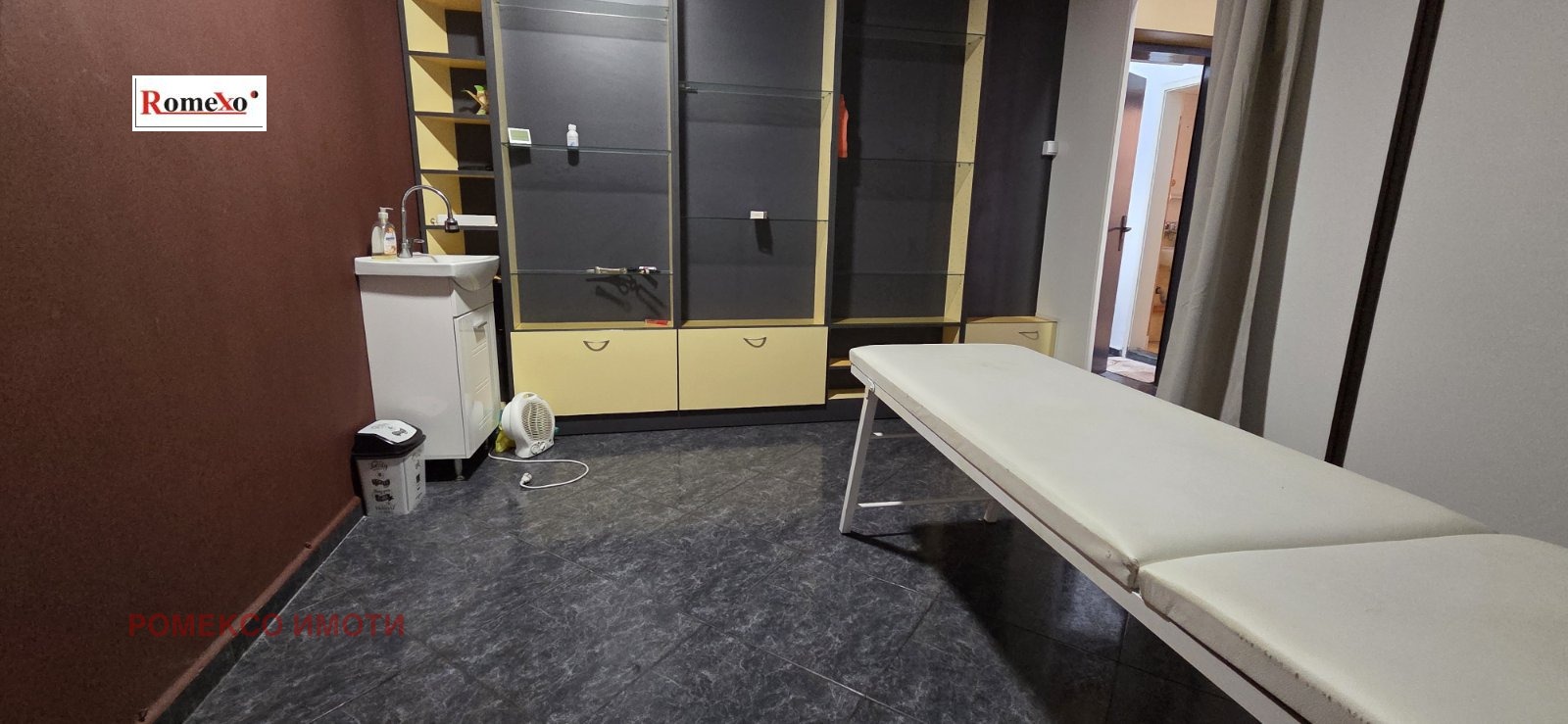 Продава МАГАЗИН, гр. Пловдив, Център, снимка 4 - Магазини - 54106433