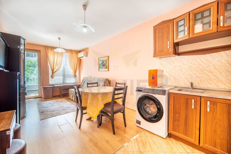 Продава  2-стаен град Варна , Окръжна болница-Генерали , 65 кв.м | 43345912