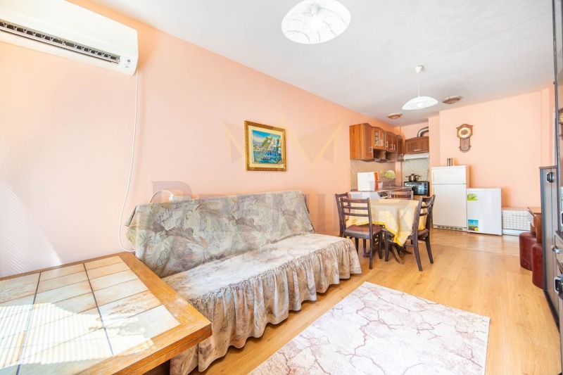 Продава  2-стаен град Варна , Окръжна болница-Генерали , 65 кв.м | 43345912 - изображение [2]