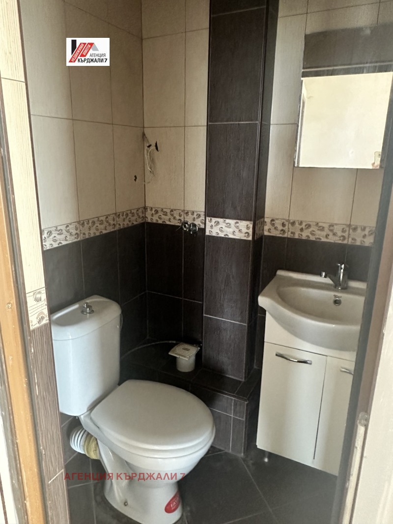 Продава  3-стаен град Кърджали , Център , 60 кв.м | 83194272 - изображение [10]