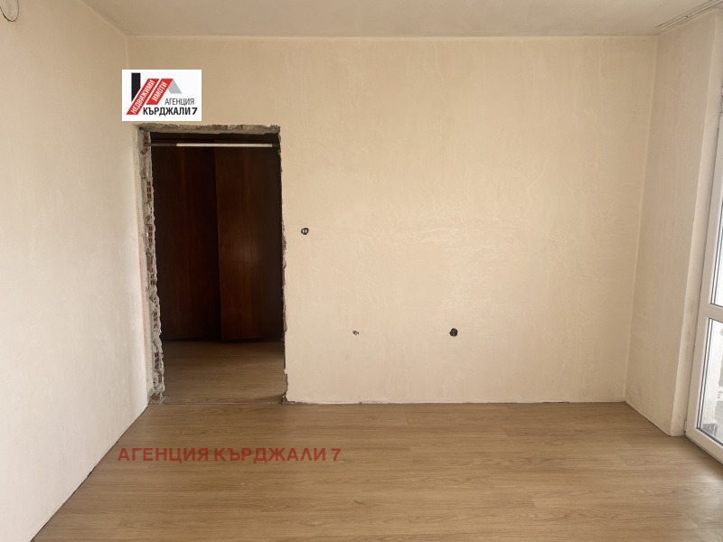 Продава  3-стаен град Кърджали , Център , 60 кв.м | 83194272 - изображение [9]
