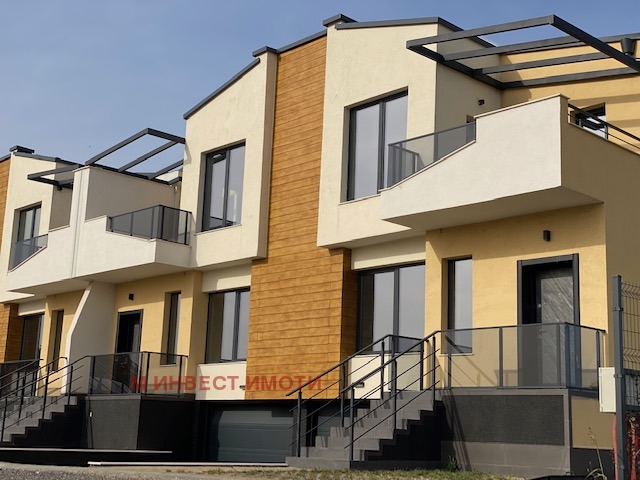 Te koop  Huis Plovdiv , Zapaden , 256 m² | 49147485 - afbeelding [2]