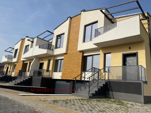 Продава  Къща, град Пловдив, Западен •  230 000 EUR • ID 14514002 — holmes.bg - [1] 