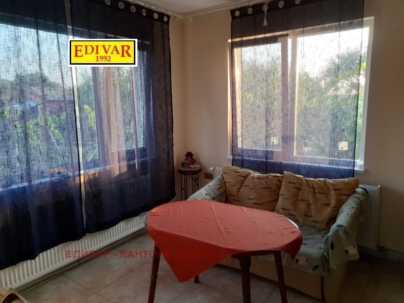 Продава КЪЩА, с. Славеево, област Добрич, снимка 10 - Къщи - 53061413