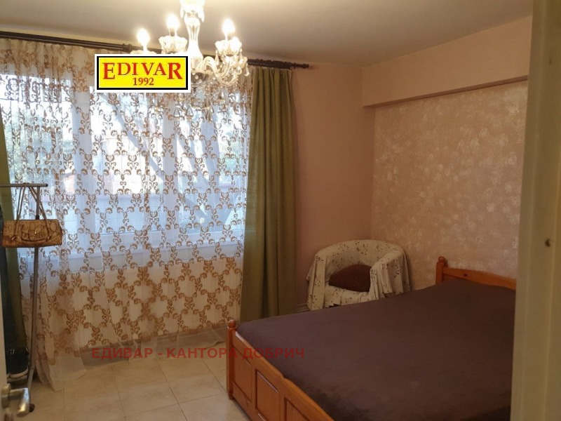 Продава КЪЩА, с. Славеево, област Добрич, снимка 9 - Къщи - 53061413