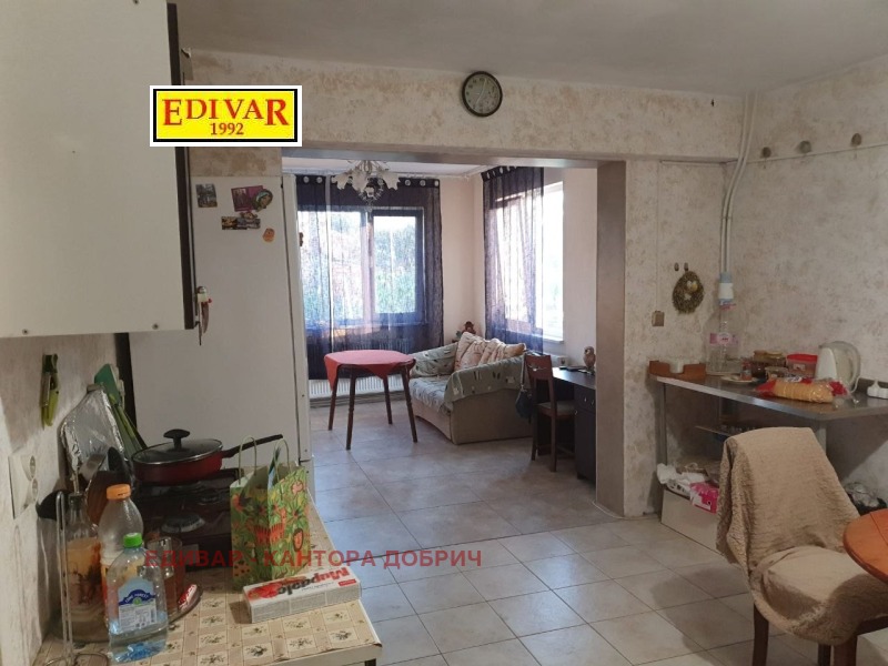 Продава КЪЩА, с. Славеево, област Добрич, снимка 5 - Къщи - 53061413