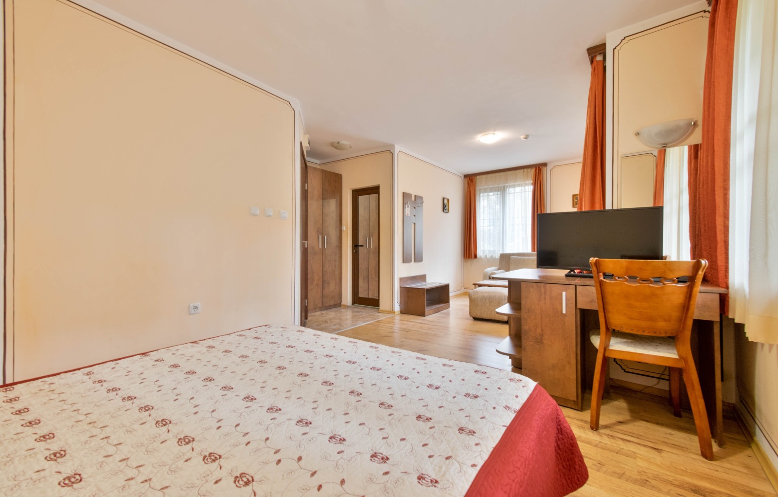 Продава КЪЩА, гр. Пловдив, Старият град, снимка 11 - Къщи - 55408526
