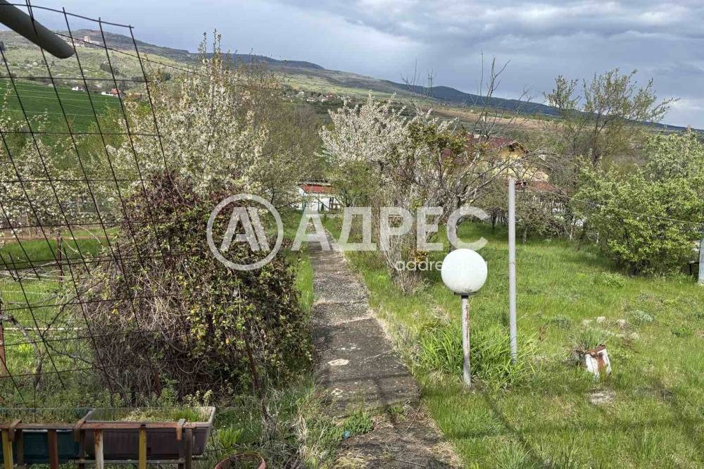 Продава ПАРЦЕЛ, с. Драговищица, област София област