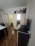 Продава ЕТАЖ ОТ КЪЩА, гр. Шумен, Болницата, снимка 2
