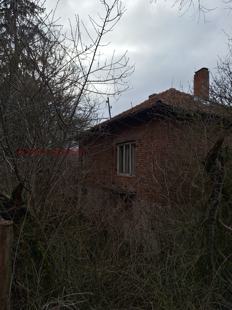 Продава КЪЩА, с. Слаковци, област Перник, снимка 2 - Къщи - 53391757