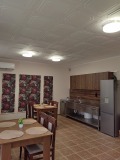 Продава ХОТЕЛ, с. Скравена, област София област, снимка 2