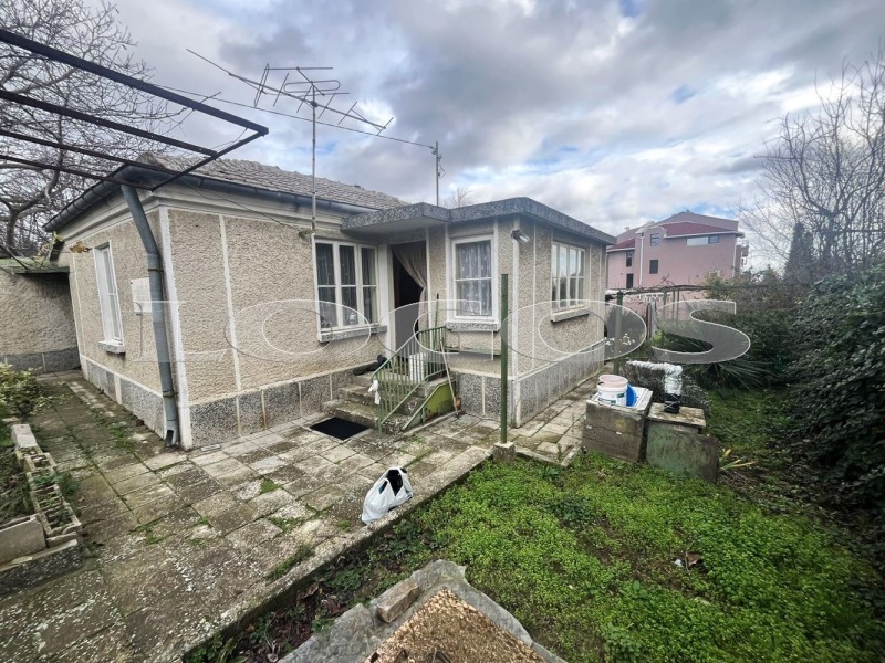 Продава КЪЩА в област Варна, с. Приселци - 73 кв.м / 150 000 € » 293 374.50 лв., ЛОГОС