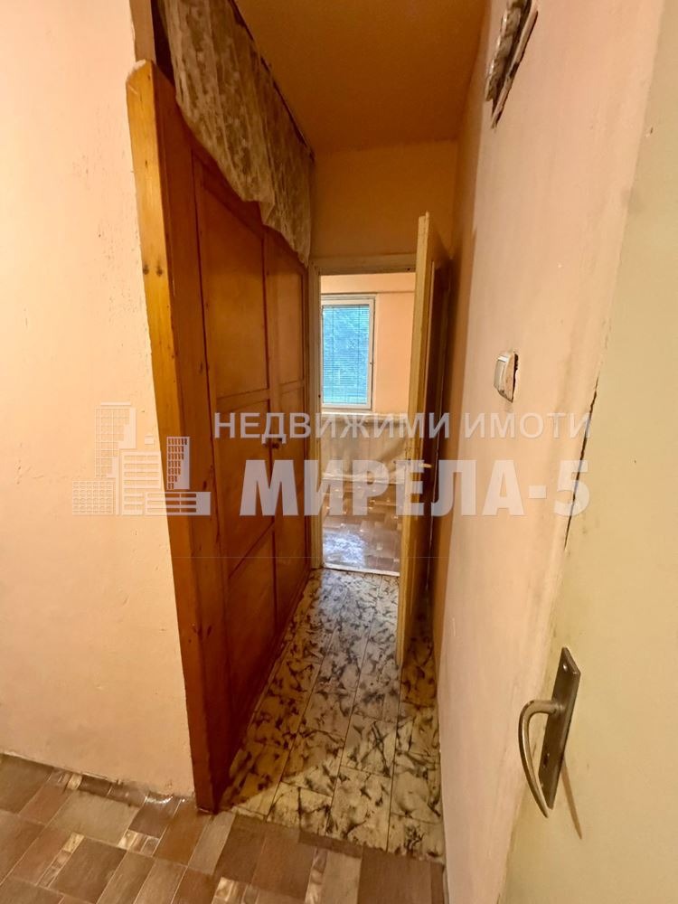 Продава  1-стаен град Русе , Здравец Изток , 40 кв.м | 65467216