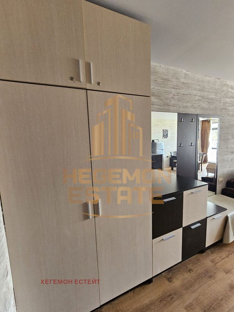 Myytävänä  Studio Varna , k.k. Zlatni pjasatsi , 61 neliömetriä | 59244130 - kuva [8]