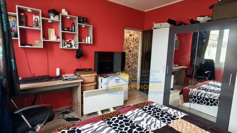 Продава 3-СТАЕН, гр. Велико Търново, Зона Б, снимка 3 - Апартаменти - 53378341