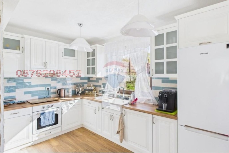 Продава КЪЩА, гр. Сандански, област Благоевград, снимка 11 - Къщи - 53003822