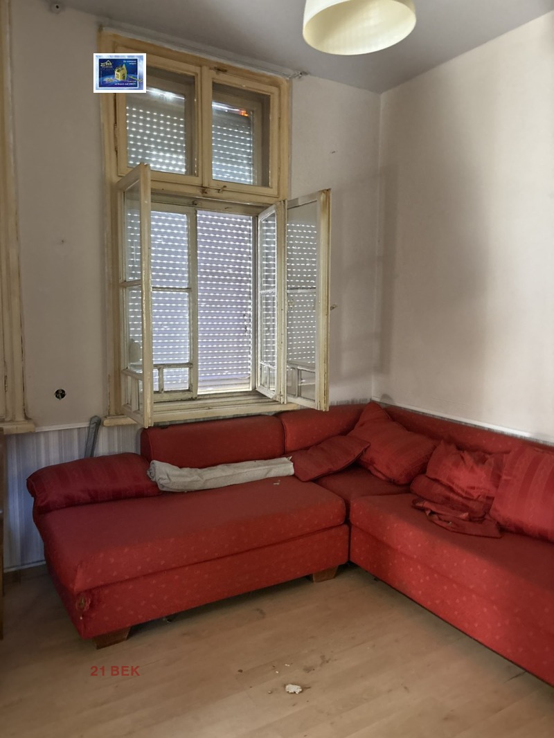 Продава КЪЩА, гр. Пловдив, Център, снимка 2 - Къщи - 53366890