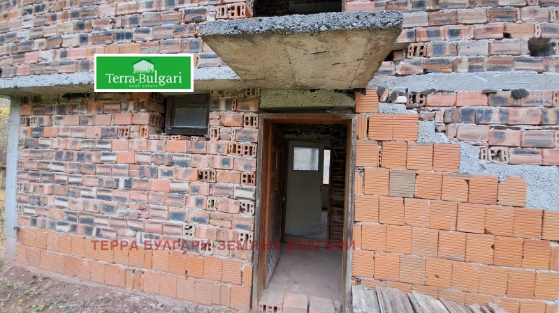 Продава ВИЛА, с. Ръжавец, област Перник, снимка 4 - Вили - 52645025