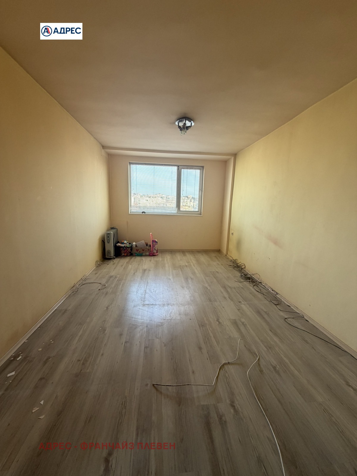 Продава 3-СТАЕН, гр. Плевен, Идеален център, снимка 2 - Апартаменти - 53704684