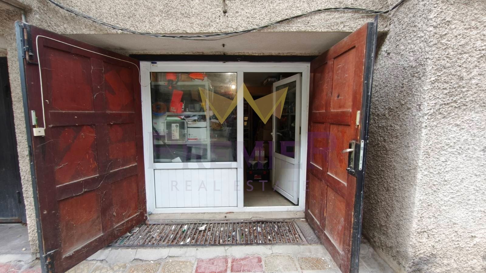 Продава ГАРАЖ, ПАРКОМЯСТО, гр. Варна, Център, снимка 3 - Гаражи и паркоместа - 54680317