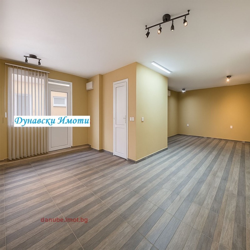 Продава ОФИС, гр. Русе, Ялта, снимка 2 - Офиси - 53356307