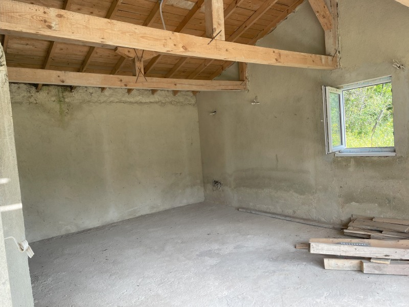 Продава КЪЩА, с. Изгрев, област Варна, снимка 8 - Къщи - 52935303