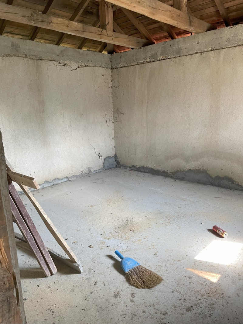 Продава КЪЩА, с. Изгрев, област Варна, снимка 12 - Къщи - 52935303