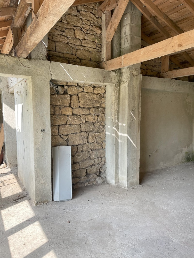 Продава КЪЩА, с. Изгрев, област Варна, снимка 7 - Къщи - 52935303