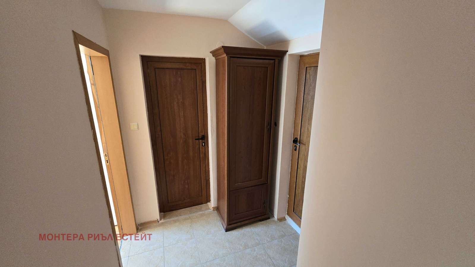 Продава 3-СТАЕН, гр. Варна, Цветен квартал, снимка 6 - Апартаменти - 54339165