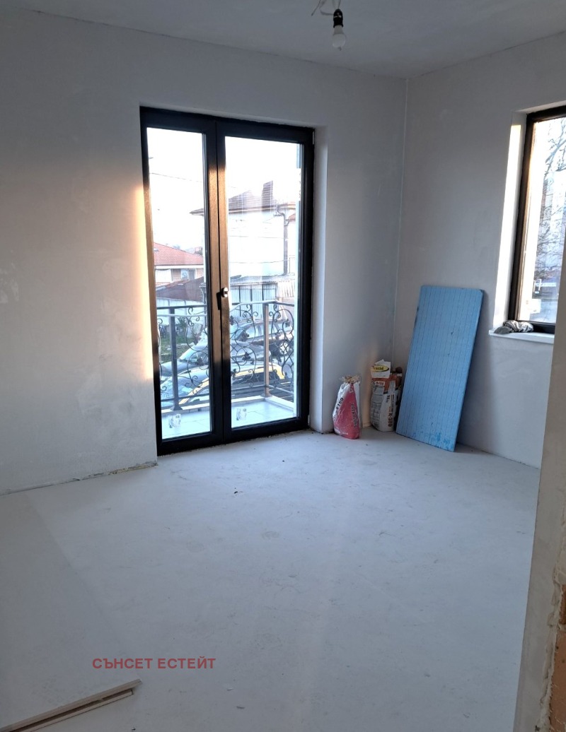 Продава КЪЩА, гр. Бургас, с. Маринка, снимка 4 - Къщи - 53346628