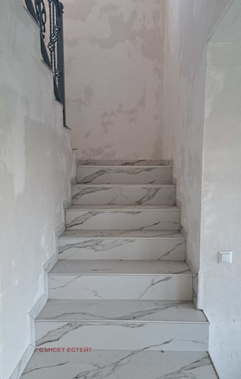 Продава КЪЩА, гр. Бургас, с. Маринка, снимка 8 - Къщи - 53346628