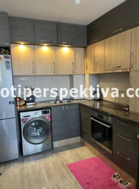 1 quarto Kiutchuk Parij, Plovdiv