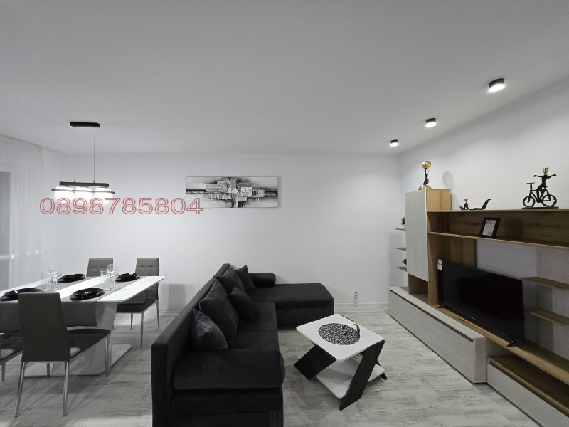 Продава 2-СТАЕН, гр. Разград, Орел, снимка 2 - Апартаменти - 53235105