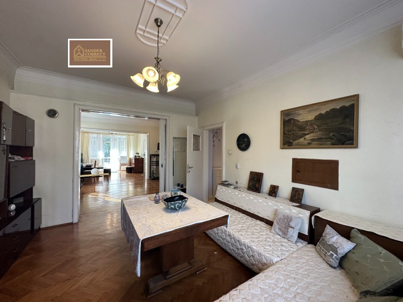 Продава  Многостаен град София , Център , 180 кв.м | 95722421