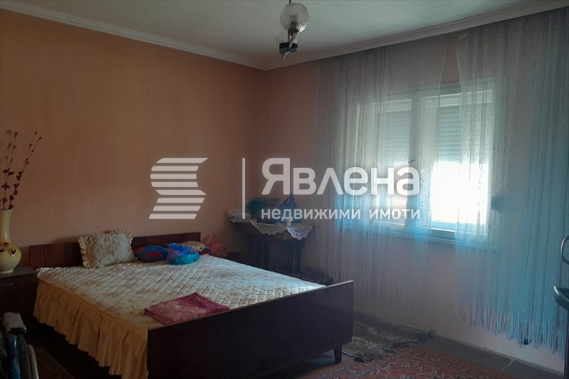 Продава КЪЩА, с. Войводиново, област Пловдив, снимка 6 - Къщи - 48093782