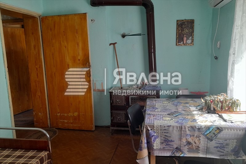 Продава КЪЩА, с. Войводиново, област Пловдив, снимка 8 - Къщи - 48093782