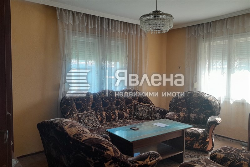 Продава КЪЩА, с. Войводиново, област Пловдив, снимка 13 - Къщи - 48093782