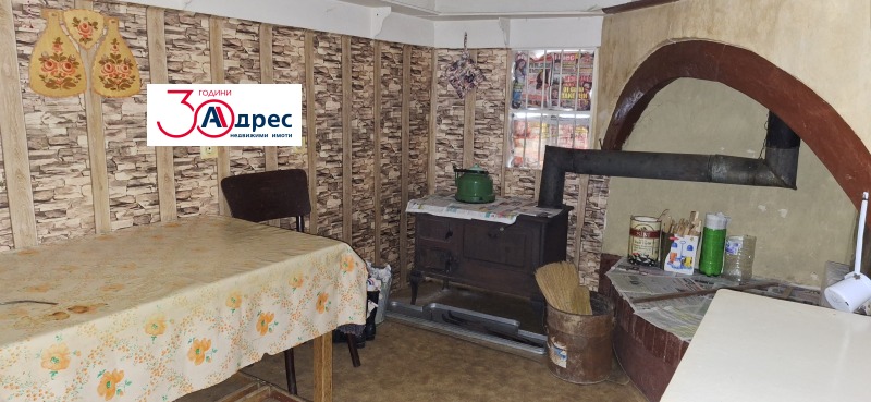 Продава КЪЩА, гр. Елена, област Велико Търново, снимка 8 - Къщи - 52875591