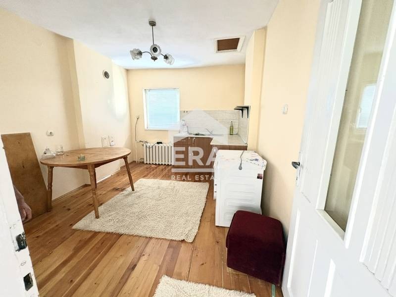 Продава КЪЩА, гр. Добрич, Енергоразпределение, снимка 3 - Къщи - 54958588