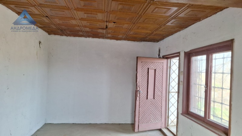 Продава ВИЛА, гр. Плевен, м-т Кожухарска чешма, снимка 9 - Вили - 53159823